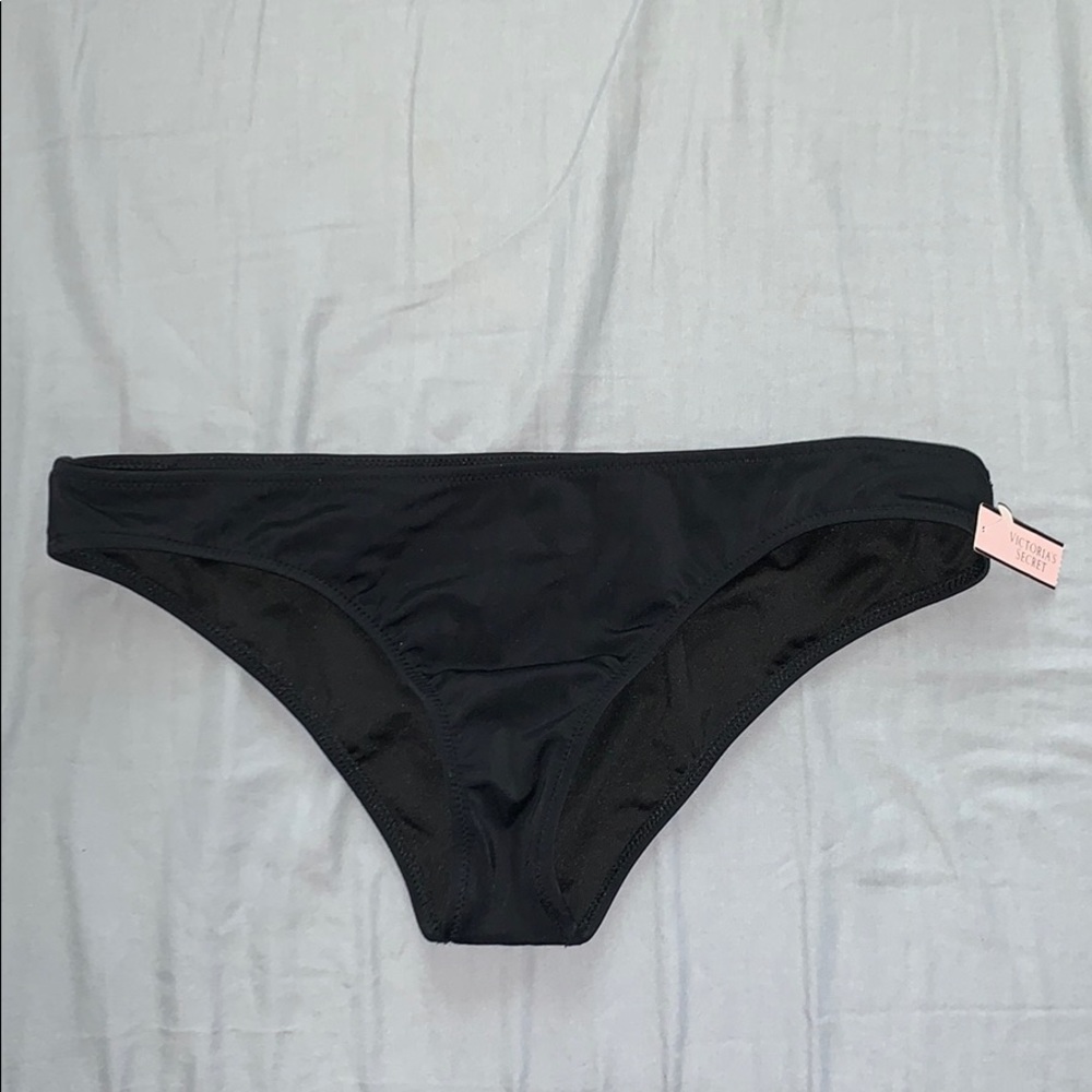 VS black cheeky bottoms
